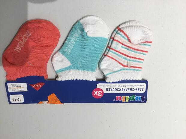 Neue Babywäsche Kinderstrickjacke
Stück ab 5 FR