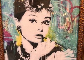 Audrey Hepburn Bild in Prunkrahmen
