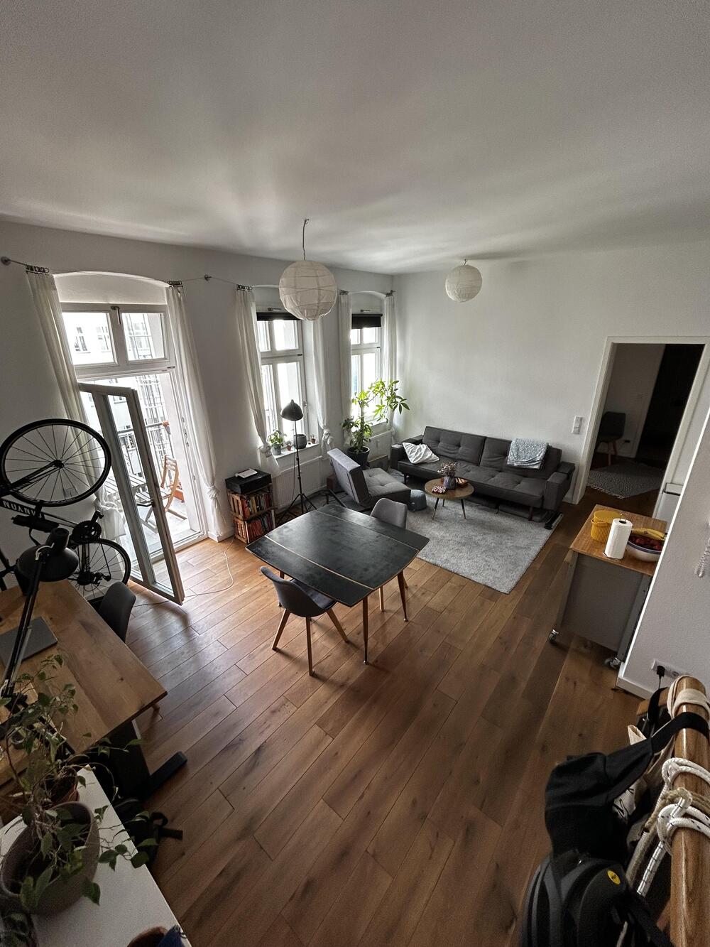 Tausche moderne Wohnung in Berlin gegen eine Wohnung in...