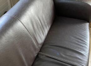 Gut erhaltenes Leder Sofa / Couch im Art Deco Stil