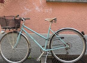 Karad-Fahrrad (Rahmengrösse M, 49cm) türkis, mit 9 Gängen