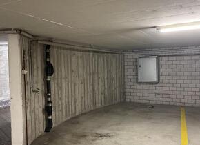 Tiefgaragenparkplatz zu vermieten