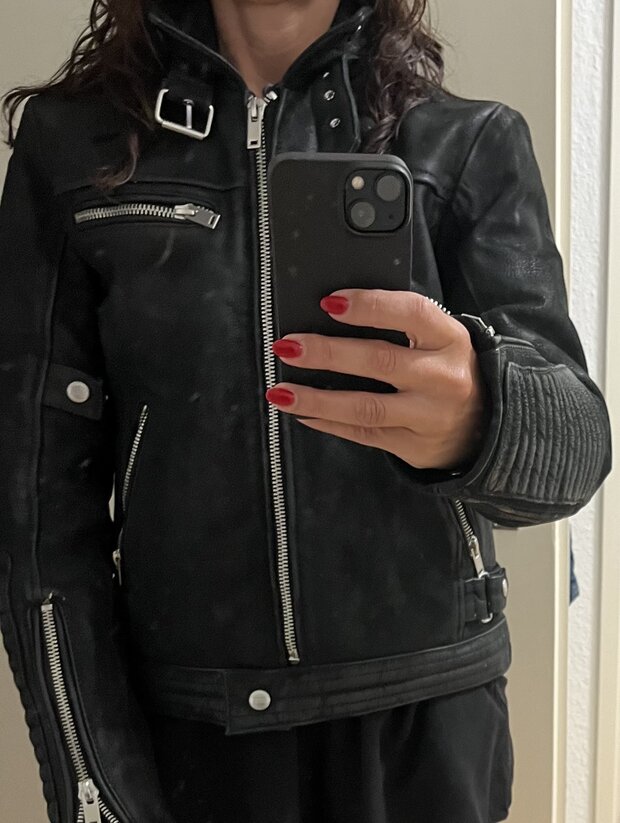 Lässige Biker- Lederjacke neueeryig