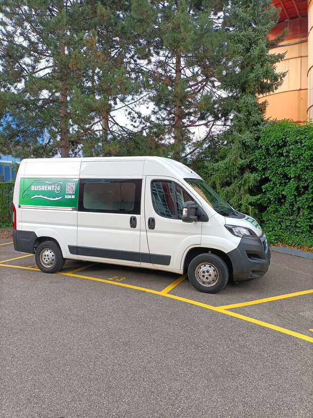 Lieferwagen, Transporter Bus Van mieten Zürich Schlieren...