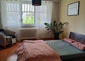 2 Zimmer in 3-Zimmer-Wohnung zur Untermiete (Oktober bis...