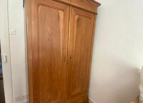 Antiker Schrank