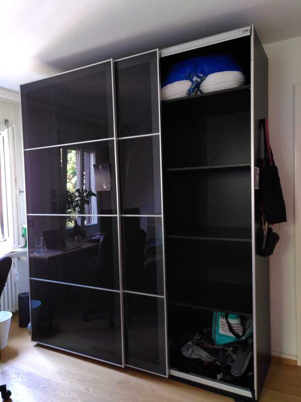 Big ikea wardrobe to take for free