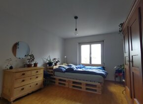 Schöne, ruhige und möbilierte 2.5-Zimmer Wohnung im...