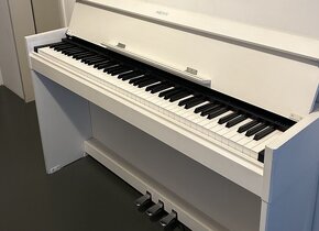 e-Piano für 350.-