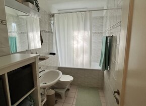 Central 2-Room Furnished Apartment for Sublet (Oct 1st -...