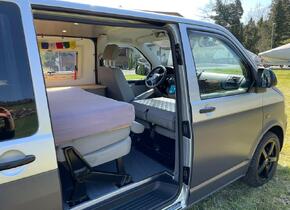 Autarker Allrad-Camper mit Niesen-Motiv (VW T5) zu verkaufen