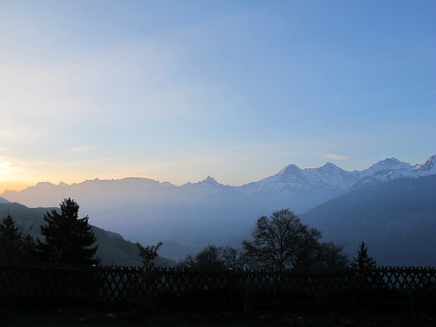 Anstatt neblilger Winterblues, Sonnenbad auf 1500m