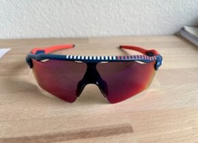 Oakley Sonnenbrille 
130CHF Verhandelbar