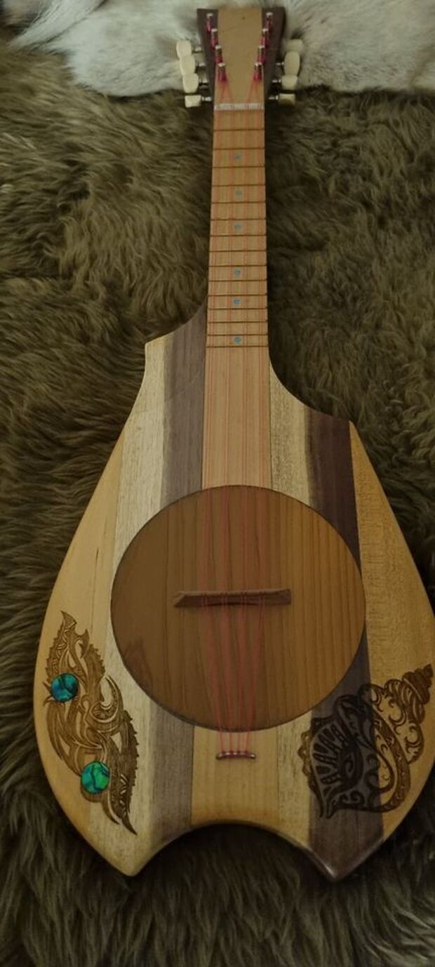 polynesische Ukulele - 250 CHF