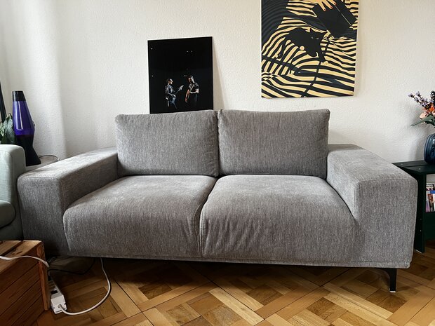 Verkaufe bequeme Couch in grau