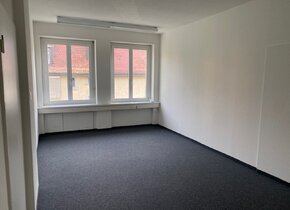 Büro zu vermieten