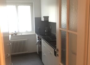 grosses Zimmer frei/ Mitbewohner/in gesucht ab sofort...