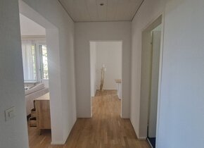 Schöne Wohnung mit toller Aussicht für 1 Jahr (Untermiete)