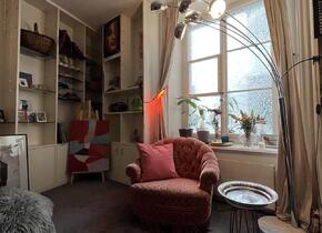 Sublet a spacious 25sqm Bedroom in a 240sqm 7.5 Room...