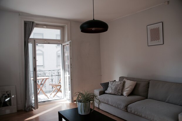 Short-term rental in central location: charming flat (2 rooms)