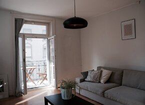 Short-term rental in central location: charming flat (2...