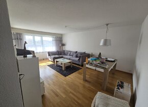 Zu vermieten ab SOFORT  
Eine schöne 2.5 Zimmer Wohnung...