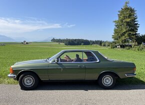 Mercedes Benz 230 C w123 coupe