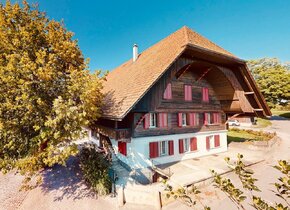 5.5-Zimmer-Wohnung auf 2 Stockwerken in Bauernhaus