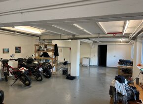 Motorrad-Einstellplatz ev. Werkplatz /nähe Giesshübel/Binz