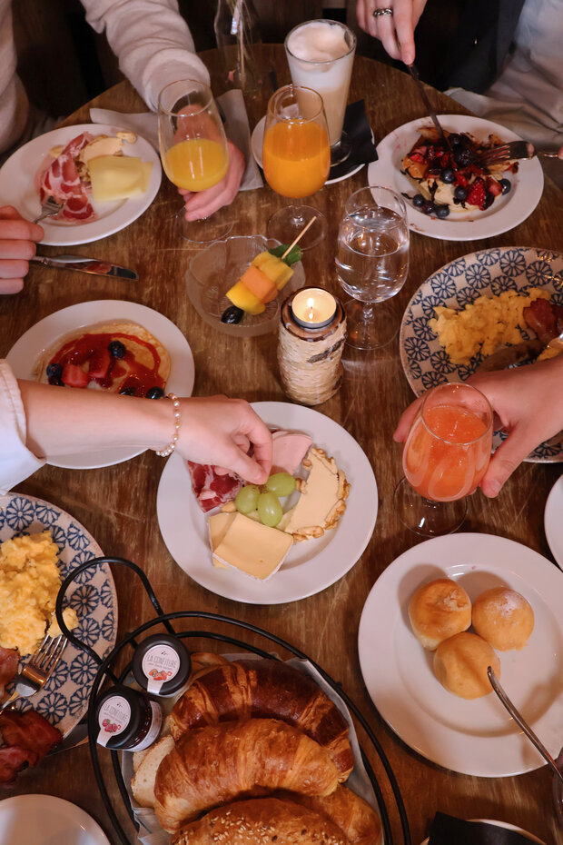 Sonntagsbrunch im Restaurant Waldkantine