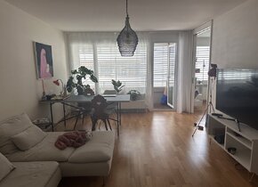 Zwischenmiete: Vollmöblierte, helle 3.5-Zimmer-Wohnung...