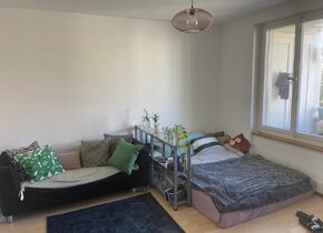 Untermiete 1 Zimmer in einer 3 Zimmer Wohnung in der...