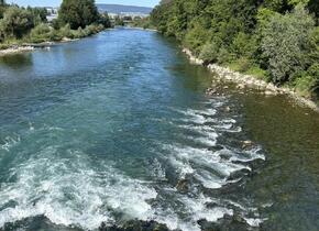 Gemütliche 2,5 Zimmer Wohnung direkt an der Limmat zur...