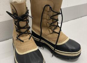 SOREL CARIBOU / NEW - SIZE 37.5