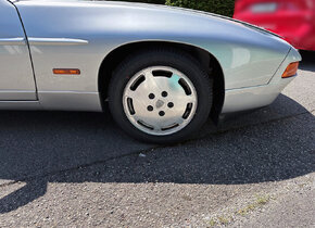 VERKAUFE ‚schönen Oldtimer an Liebhaber‘ Porsche 928...