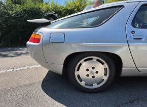 VERKAUFE ‚schönen Oldtimer an Liebhaber‘ Porsche 928...