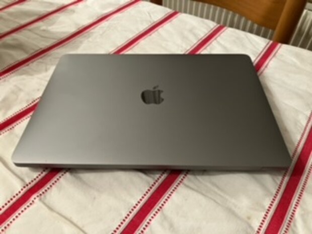 MacBookPro 13" (2019)