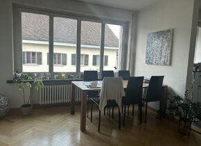 Wunderschöne, möblierte 2.5 Zimmer Wohnung mitten im...