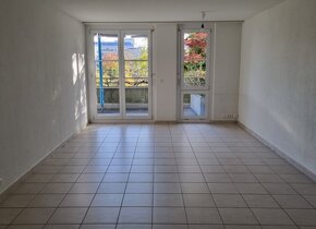 2.5 Zimmer Gartenwohnung mit Parkplatz befristet zu...