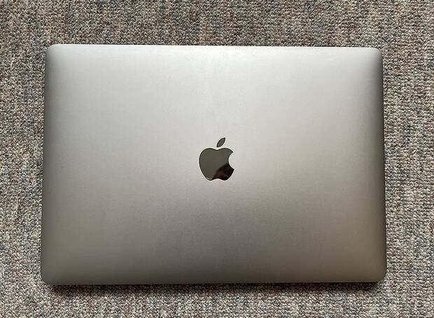 APPLE MacBook Air 2020 (13.3", Apple M1 Chip, 16 GB...