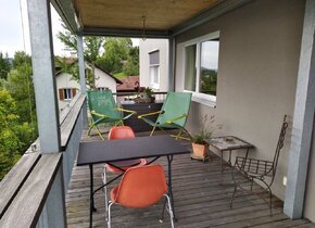 Mit Aussicht auf die Stadt Zürich / Möbl. 3-4 Zimmer...