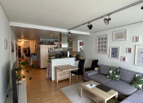 Helles WG-Zimmer an bester Lage inkl. Dachterrasse