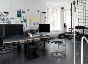 Zwei Arbeitsplätze in unserem Studio