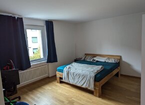 Schöne 2,5-Zimmer-Wohnung an ruhiger Lage im Kreis 4...