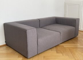 Designer-Sofa Riom von Atelier Pfister, entworfen von...