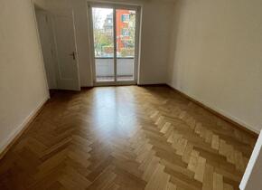 Charmante 2.5 Zimmer-Altbau-Wohnung
inmitten der...