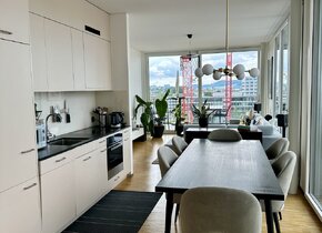 Helle 2½ Zimmer-Wohnung in Zürich, Untermiete...