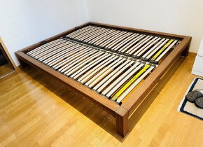 Schönes Doppelbett 160x200 mit Simmons Hype Matratze