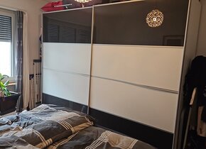 Teilmöblierte schöne 2 Zi Wohnung neben Sihlcity