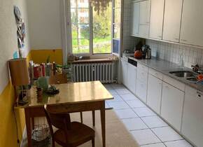 Zu vermieten grosszügige, helle 3-Zimmer-Wohnung...